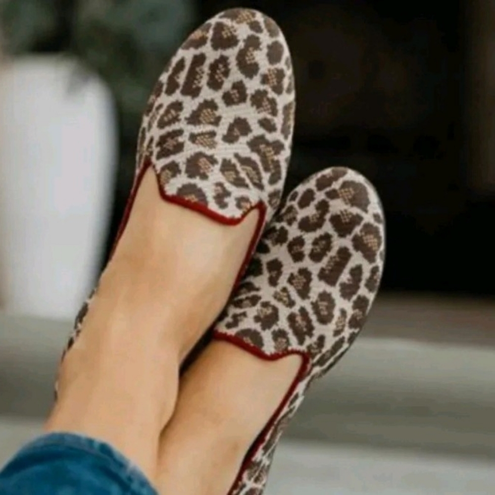 RUTHY'S Leopard Print Women's Slip-On Flats with Red Trim Size 7.5